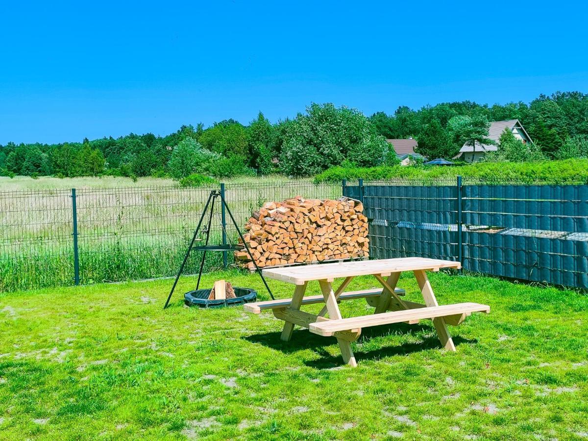 Slonce I Woda Domki Caloroczne, Klimatyzacja, Podgrzewany Basen, Bezplatny Parking Leba Exterior photo
